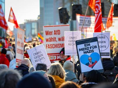Demo gegen Rechts, Zusammen gegen Rechts, Essen, Nordrhein-Westfalen, Deutschland-stock-photo