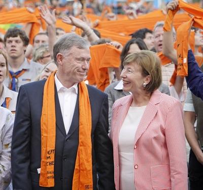 Bundespraesident Horst KOEHLER und Ehefrau Eva Luise beim Open Air Konzert Nacht der Lieder im Rahme-stock-foto