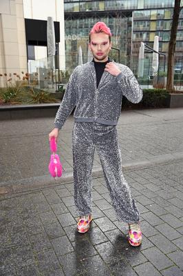 Luca Valentino - MATES DATE w?hrend der Berlin Fashion Week Herbst/Winter 2025 in der Berliner Freiheit in Berlin am 01.-stock-foto