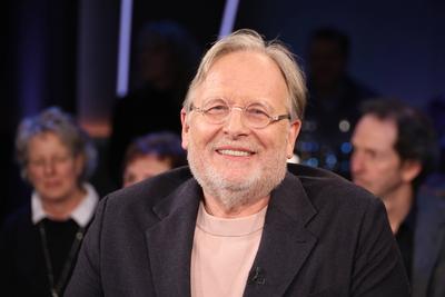 Dietrich Gr?nemeyer, Arzt, Wissenschaftler und Autor, zu Gast in der NDR Talk Show, Fototermin am 31.1.2025 im Fernsehst-stock-foto