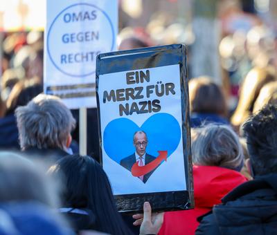 Demo gegen Rechts, Zusammen gegen Rechts, Essen, Nordrhein-Westfalen, Deutschland-stock-photo