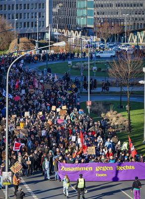 Demo gegen Rechts, Zusammen gegen Rechts, Essen, Nordrhein-Westfalen, Deutschland-stock-photo