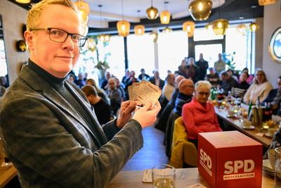 Bundestagswahl 2025 - Stefan Weil (Ministerpraesident des Landes Niedersachsen (SPD) ) in Vechta-stock-foto