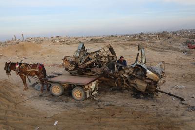 Despite a ceasefire agreement that halted a 15-month Israeli war on the enclave.According to witnesses, an Israeli drone fired two missiles near a car-stock-foto