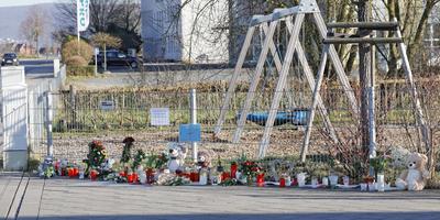 Sechsj?hriger stirbt an Unfallstelle-stock-foto