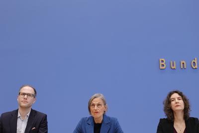 Philipp Denker, Direktor bei der PD - Berater der ?ffentlichen Hand GmbH, Dorothea St?rr-Ritter, Mitglied des NKR, Prof.-stock-foto