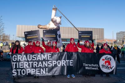 Proteste vor CDU-Parteitag in Berlin-stock-photo
