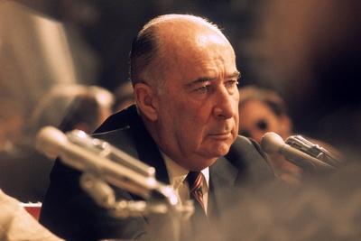 Bildnummer: 55135444  Datum: 21.02.1975  Copyright: imago/Sven SimonAnh?rung zur Watergate-Aff?re in Washington D.C. : John N. Mitchell (USA)  012 People Politik kbdia xkg  1975 quer Portr?tBildnummer 55135444 Date 21 02 1975 Copyright Imago Sven Simon Hearing to Watergate Affair in Washington D C John n Mitchell USA  Celebrities politics Kbdia xkg 1975 horizontal Portrait-stock-foto