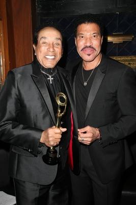 HOLLYWOOD, CA - FEBRUARY 25: Smokey Robinson, Lionel Richie at the 4th Annual Hollywood Beauty Awards at Avalon Hollywo-stock-photo
