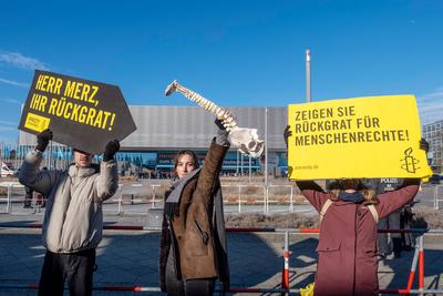 Proteste vor CDU-Parteitag in Berlin-stock-photo
