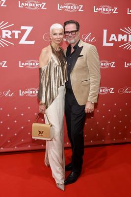 Alex Jolig mit Britt Jolig-stock-foto