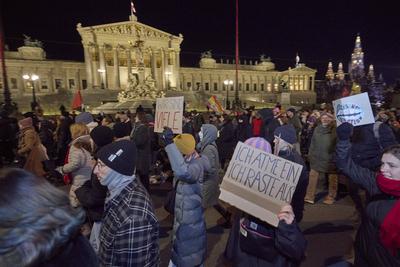 25 Jahre Donnerstagsdemo-stock-photo