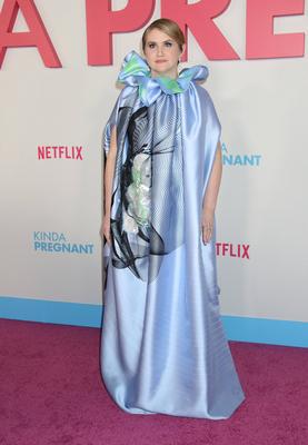 Netflix's Kinda Pregnant Premiere-stock-foto