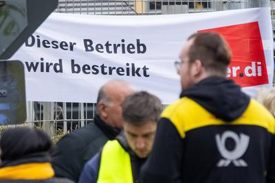 Warnstreik bei der Deutschen Post-stock-foto