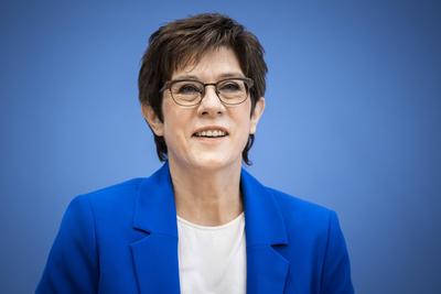 News Themen der Woche KW14 Annegret Kramp-Karrenbauer, Bundesministerin der Verteidigung, aufgenommen im Rahmen einer Pr-stock-photo