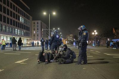 03.02.2025, Demonstrationen, N?rnberg: Am Abend demonstrierten erneut ca. 700-800 Personen aus dem linken Spektrum gegen-stock-photo