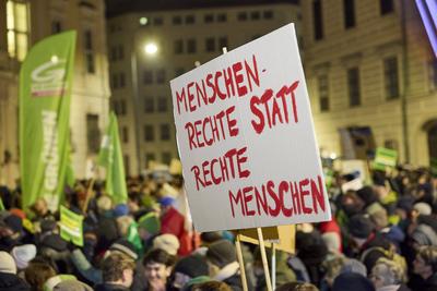 25 Jahre Donnerstagsdemo-stock-foto