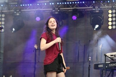 25 08 2018 Frankfurt am Main Hauptwache Lichter der Hoffnung FFM Open Air Konzert S?ngerin Adina-stock-foto