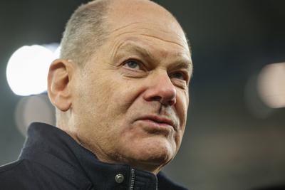 Bundeskanzler Olaf Scholz besucht die Veltins Arena-stock-photo