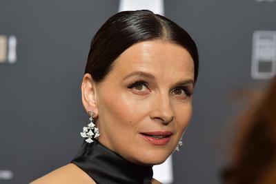 Preisverleihung des EFA 2019 Juliette Binoche Ankunft zur Verleihung des EFA ( European Film Awards 2019) im Haus der d-stock-photo