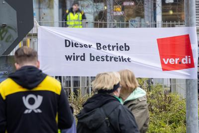 Warnstreik bei der Deutschen Post-stock-foto