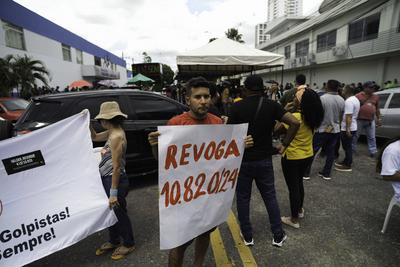 Revoga??o da Lei 10.820 no Par?-stock-foto