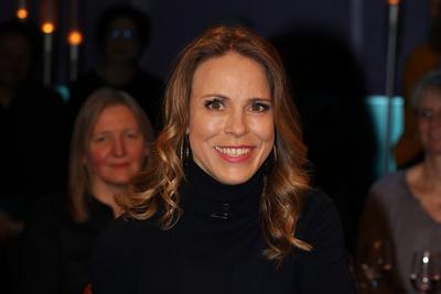 Hamburg, Deutschland 13. Dezember 2019: NDR Talk Show - 864. Ausgabe - 13.12.2019 Anneke Kim Sarnau NDR Studio Hamburg *-stock-photo