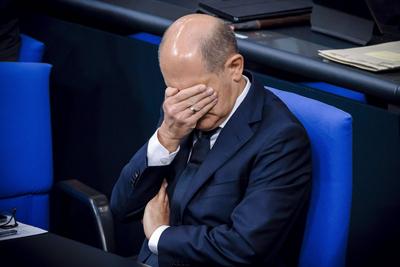 News Bilder des Tages Olaf Scholz (SPD), Bundeskanzler, aufgenommen auf der Regierungsbank im Deutschen Bundestag. Berl-stock-photo