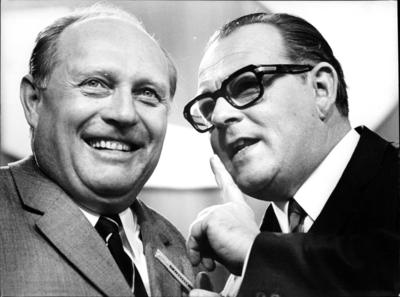 Hans-J?rgen Wischnewski und Jochen Schulz Links: Jochen Schulz, Sprecher der Sozialdemokratischen Partei. Rechts: Hans-J-stock-foto
