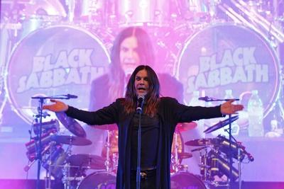 19/ Konzert: Black Sabbath, Saenger Ozzy Osbourne live in der Berliner Kindl-Buehne Wuhlheide am 08.06.2014, Heavy Meta-stock-photo