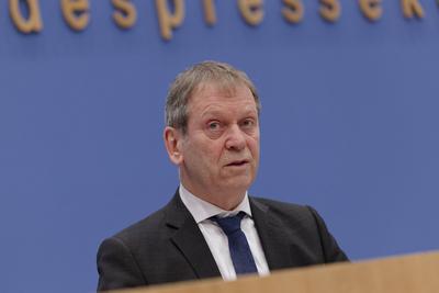Expertenrat Klima stellt Zweijahresgutachten vor-stock-foto