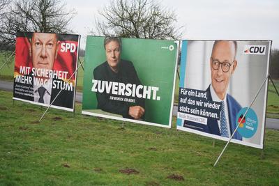 Wahlplakate-stock-foto