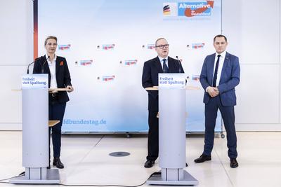 News Bilder des Tages (L-R) Alice Weidel, AfD Fraktionsvorsitzende, Max Otte, Kandidat der AfD fuer das Amt des Bundespr-stock-photo