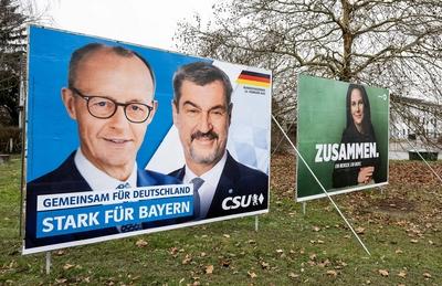 GER, Themenbild, Wahlplakate zur Bundestagswahl in Deutschland 2025, Augsburg, 17.01.2025.-stock-foto