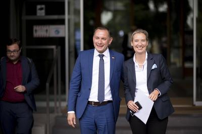 Alice Weidel, Tino Chrupalla, AfD DEU, Deutschland, Germany, Berlin, 27.09.2021 Tino Chrupalla, Parteivorsitzender der A-stock-photo