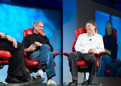 Steve Jobs and Bill Gates at D5: All Things Digital conference in Carlsbad, California, 2007. Photo by Joi Ito PUBLICAT-stock-foto