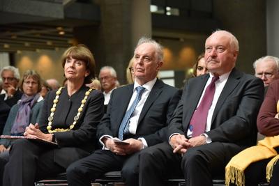 K?lns Oberb?rgermeisterin Henrette Reker , Dirigent Daniel Barenboim und Konrad Adenauer jr. , l-r, am 19.10.2019 in K?l-stock-foto