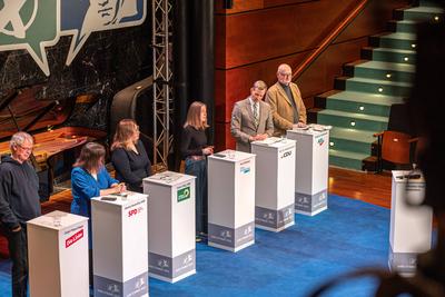 Wirtschaftstalk NRW: Ihre Stimme 2025 in Bonn - 05.02.2025-stock-foto