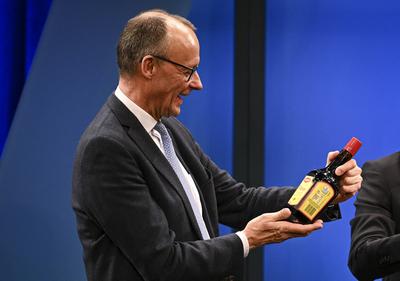 Wahlkampftour mit Kanzlerkandidat der Union, Friedrich Merz-stock-foto