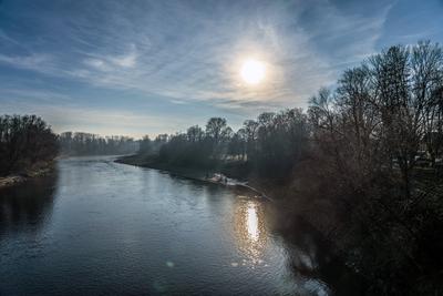 Der Inn an einem sonnigen Wintertag, Blick auf die Innauen, M?hldorf am Inn, 1. Januar 2025-stock-foto