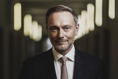 Christian Lindner (FDP), Bundesminister der Finanzen, posiert fuer ein Foto in Berlin, 26.10.2023. Berlin Deutschland **-stock-foto