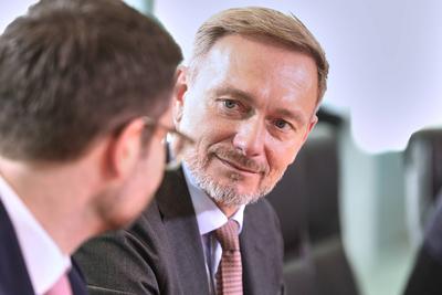 Berlin, Deutschland, 18.09.2024: Bundeskanzleramt: 113. Kabinettssitzung: Bundesminister der Justiz Marco Buschmann (FDP-stock-photo
