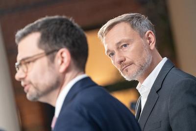 Pressekonferenz der FDP mit Parteivorsitzenden und Vorstellung neuer Generalsekret?r-stock-foto