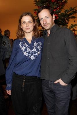 Bildnummer: 56476333  Datum: 25.11.2011  Copyright: imago/Future ImagePremiere von Mad Circus - Eine Ballade von Liebe und Tod / Balada triste de trompeta im Rahmen das 6. Around the World in 14 Films -Festivals im Kino Babylon, Berlin Julia Brendler, Fabian Busch x2x Entertainment People Film Filmpremiere xng 2011 hoch premiumd Schauspielerin Schauspieler  56476333 Date 25 11 2011 Copyright Imago Future Image Premiere from Mad Circus a Ballad from Love and Death BALADA triste de  in Frame the 6 Around The World in 14 Films Festivals in Cinema Babylon Berlin Juliet Brendler Fabian Busch x2x Entertainment Celebrities Film Film premiere xng 2011 vertical premiumd Actress Actor-stock-photo