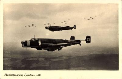 Kampfflugzeug Junkers Ju 86 der Luftwaffe im Flug AUFNAHMEDATUM GESCH?TZT-stock-foto