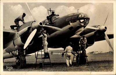 Luftwaffe Zweimotoriges Kampfflugzeug Heinkel He 111 K AUFNAHMEDATUM GESCH?TZT-stock-foto