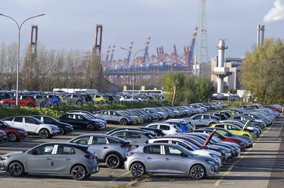 Germany, harbour car terminal GERMANY, Hamburg, port, car terminal BLG logistics, car import and export *** DEUTSCHLAND,-stock-foto