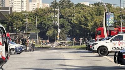 Plane crash in sao paulo-stock-foto