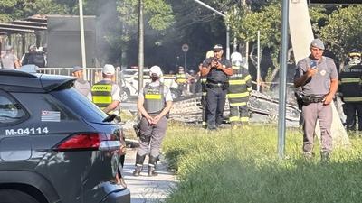 Plane crash in sao paulo-stock-foto
