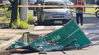 Plane crash in sao paulo-stock-foto